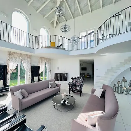 Villa Gym Pool - Dissccount - Check The What App From Photos ! *